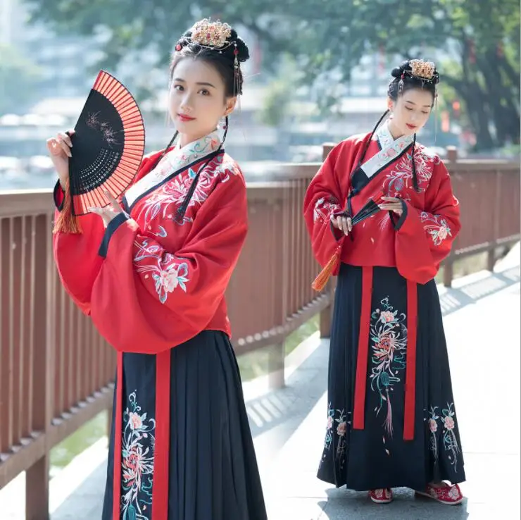 Original new style flower crossing collar upper jacket+skirt vintage classical Manual sewing high quality hanfu ingenuity stage
Original new style flower crossing collar upper jacket+skirt vintage classical Manual sewing high quality hanfu ingenuity stage