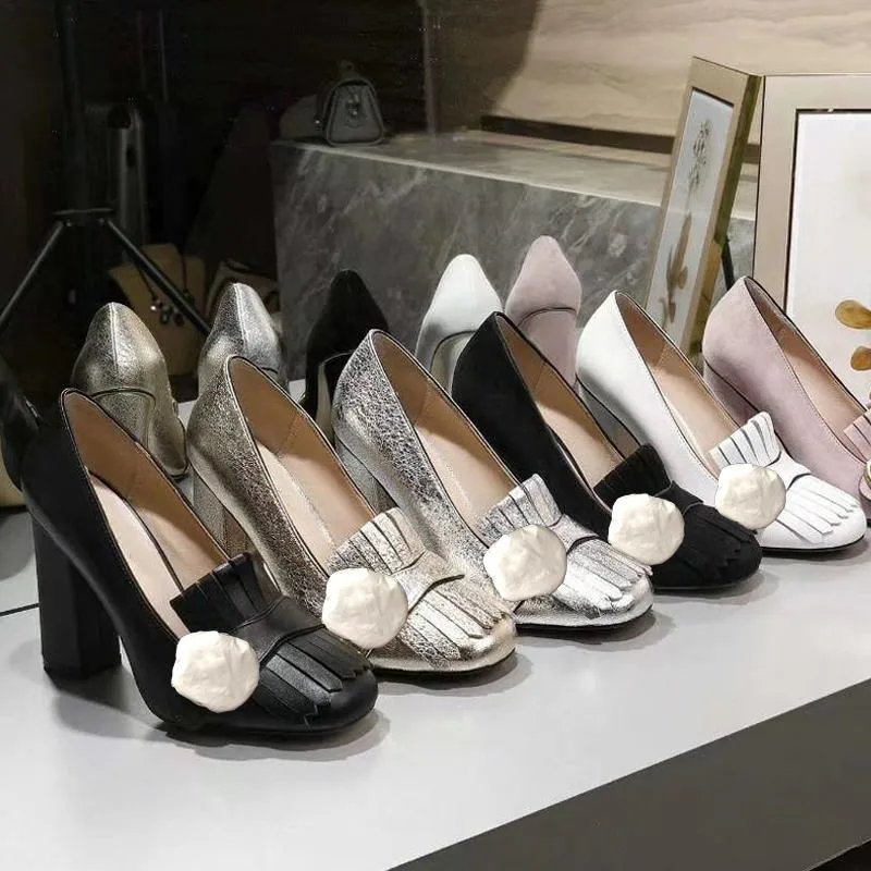 Classic high heel boat shoes designer leather thick heel high heel 100% cowhide tassel round head metal button women's 34-42
Classic high heel boat shoes designer leather thick heel high heel 100% cowhide tassel round head metal button women's 34-42