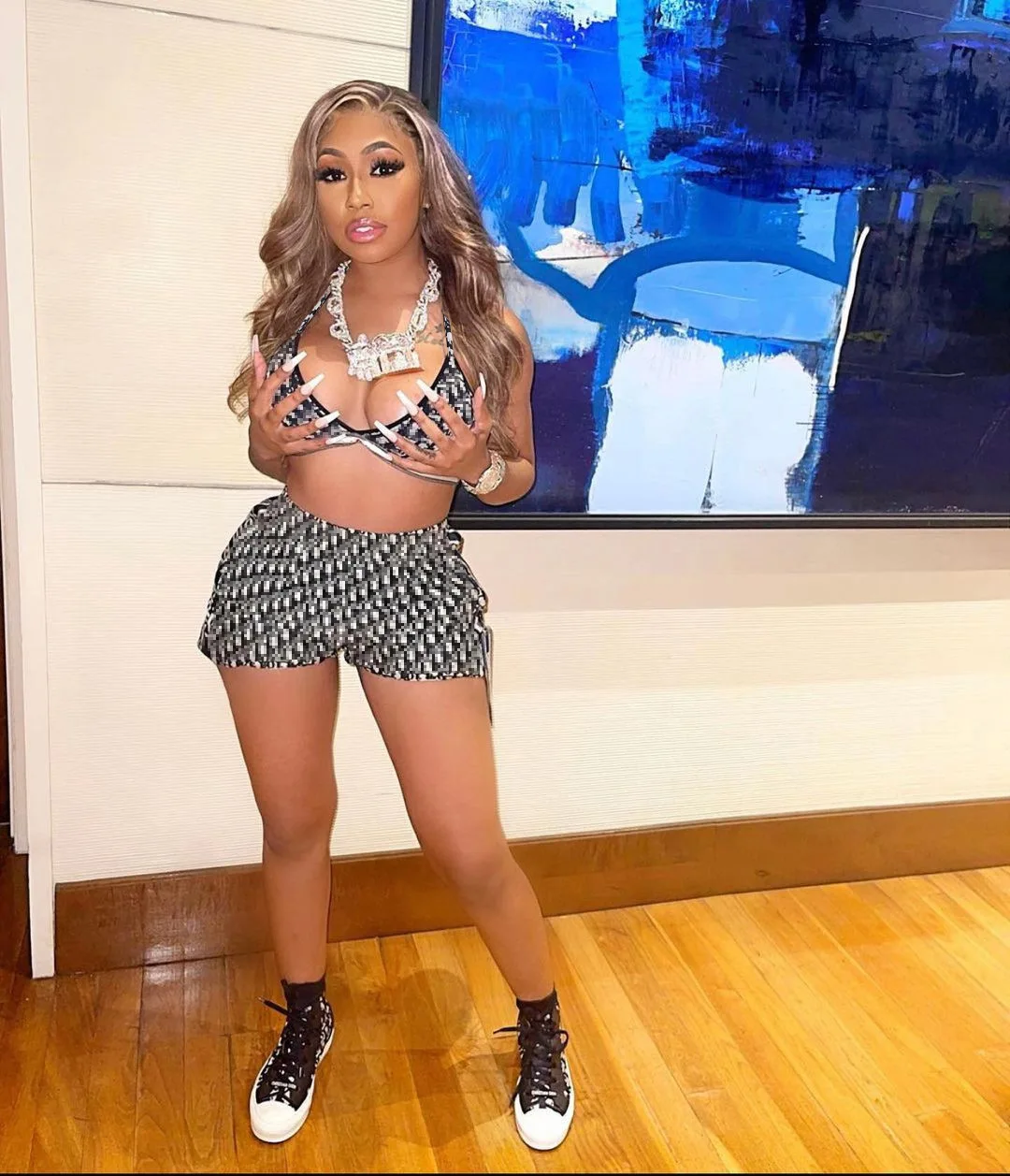 Letter Printing Shorts 2-Piece Women Suit Tight Sleeveless Strape Summer Women Shorts Suit Ladies 2 Two Piece Pants Set Clothing
Letter Printing Shorts 2-Piece Women Suit Tight Sleeveless Strape Summer Women Shorts Suit Ladies 2 Two Piece Pants Set Clothing