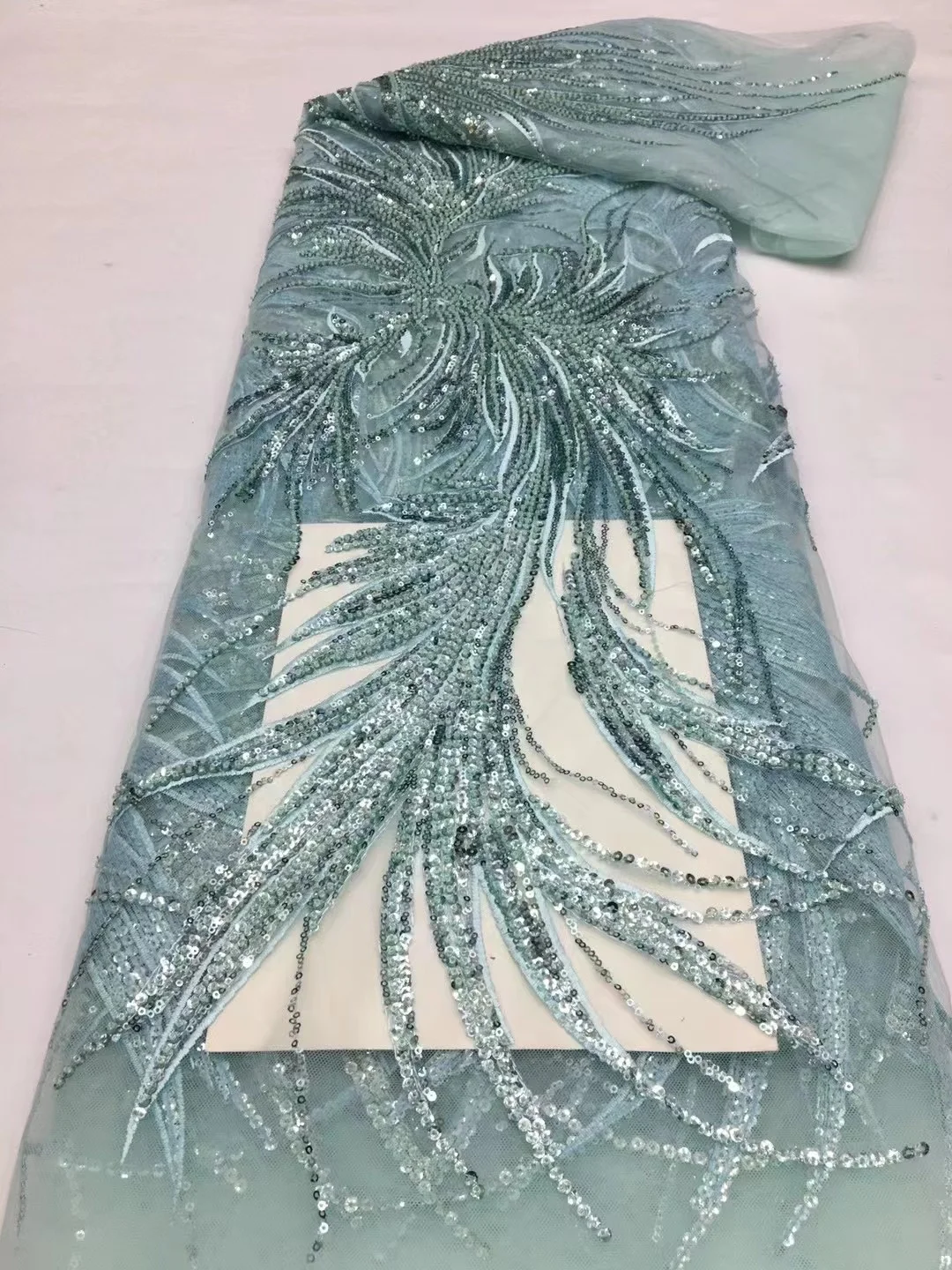 High Quality 2022 Tulle sequins handmade Beaded French Nigerian Lace Fabrics Pearls Embroidered Guipure African Lace Fabric
High Quality 2022 Tulle sequins handmade Beaded French Nigerian Lace Fabrics Pearls Embroidered Guipure African Lace Fabric