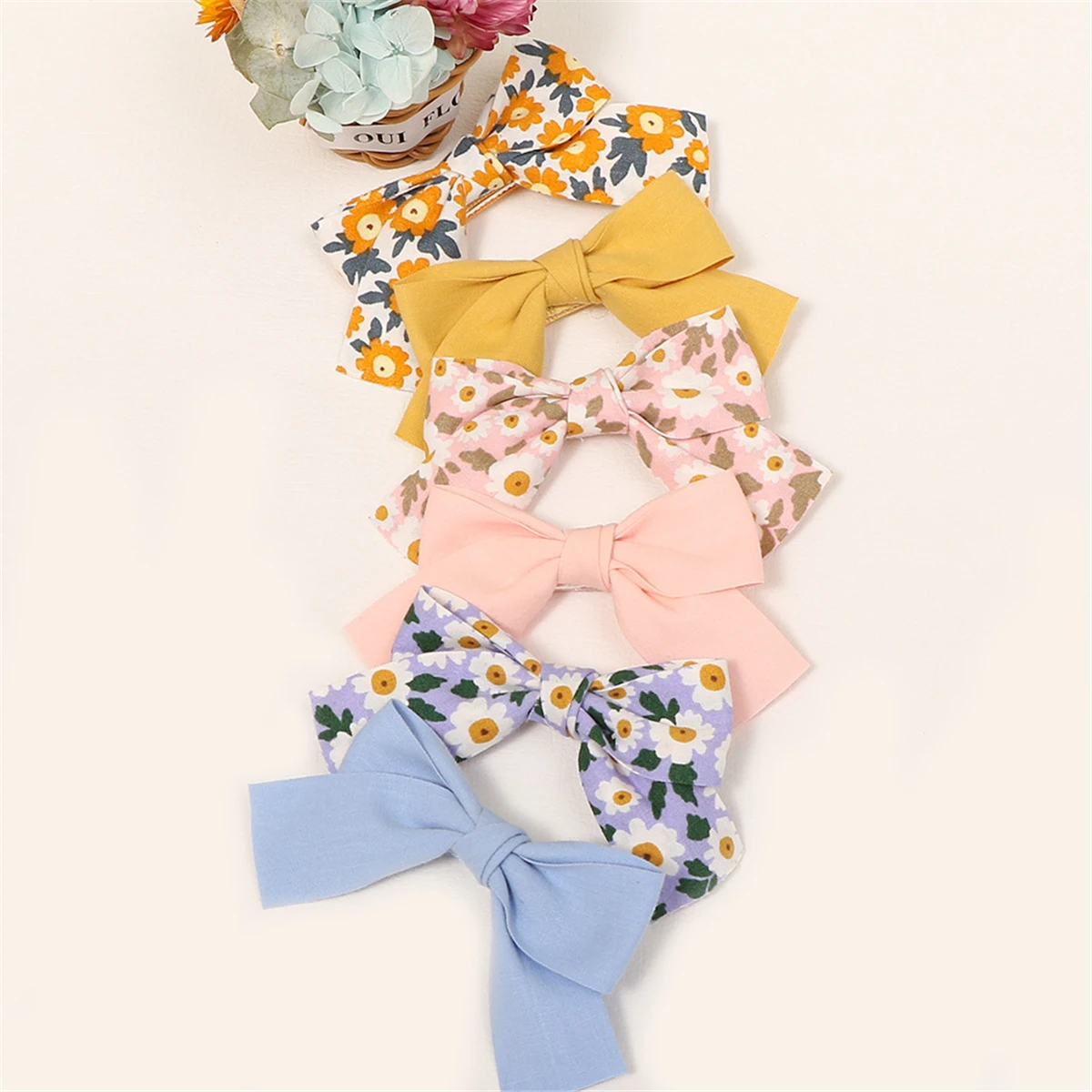 Korea Style Hair Accessories Children Cute Daisy Flower Hair Clips Baby Girl Kawaii Bow Hairpin Kids Side Barrette Decoration
Korea Style Hair Accessories Children Cute Daisy Flower Hair Clips Baby Girl Kawaii Bow Hairpin Kids Side Barrette Decoration