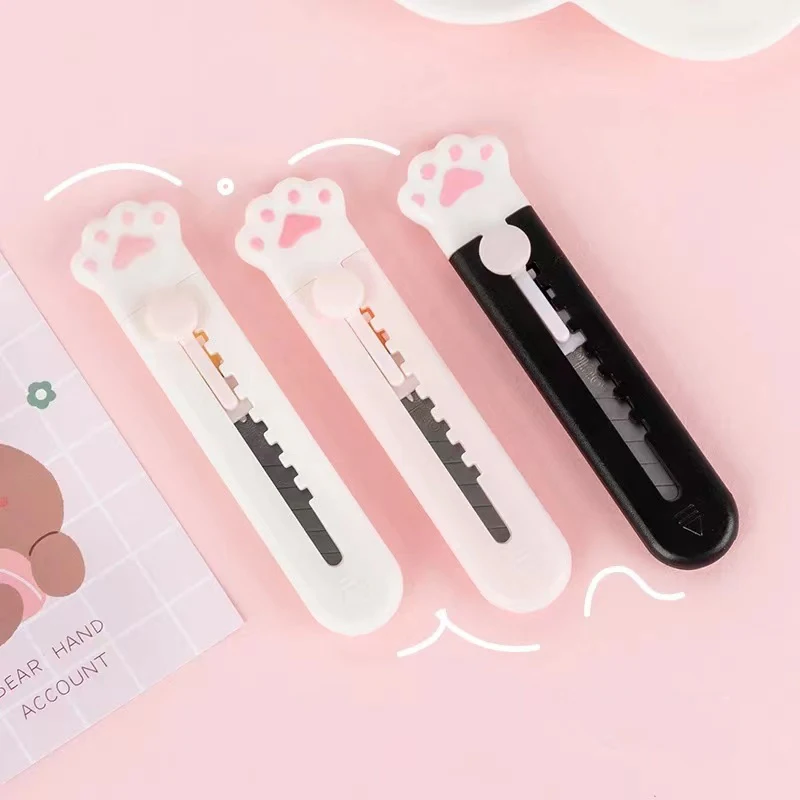 Kawaii Mini Cat Paw Art Utility Knife Express Box Knife Paper Cutter Art Supplies DIY Tools Creative Stationery School Supplies
Kawaii Mini Cat Paw Art Utility Knife Express Box Knife Paper Cutter Art Supplies DIY Tools Creative Stationery School Supplies