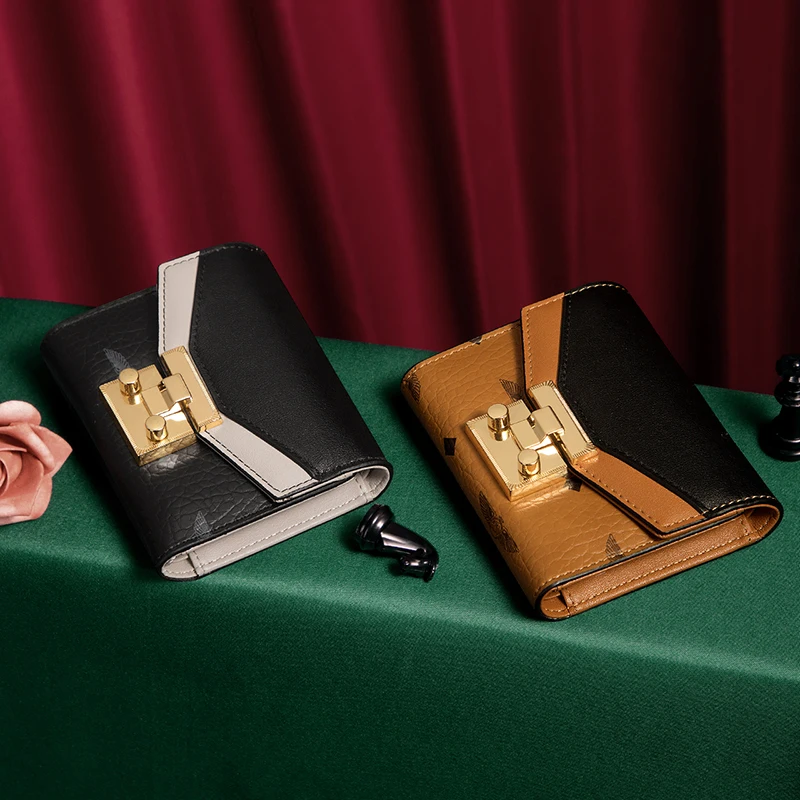 Womens Wallet Ladies luxury golden Lock Decorated short Card Holder Clutch Bag Case Female Retro PVC Purse Handbag
Womens Wallet Ladies luxury golden Lock Decorated short Card Holder Clutch Bag Case Female Retro PVC Purse Handbag