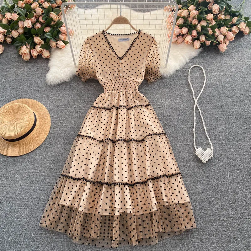 2021 New Summer Fashion Vestidos Femininity V-neck Puff Sleeves Slim Sweet Polka Dot Mesh Midi Dress DK764
2021 New Summer Fashion Vestidos Femininity V-neck Puff Sleeves Slim Sweet Polka Dot Mesh Midi Dress DK764