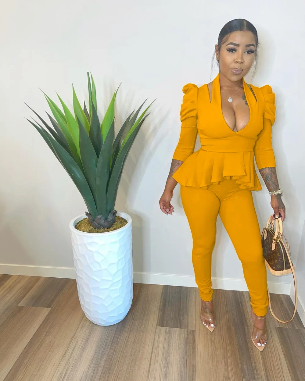 Echoine Yellow Puff Sleeve Ruffle Halter Top Blouse Slim Pants Set Two Piece Set Elegant OL Office Sexy Bodycon Ladies Suit
Echoine Yellow Puff Sleeve Ruffle Halter Top Blouse Slim Pants Set Two Piece Set Elegant OL Office Sexy Bodycon Ladies Suit