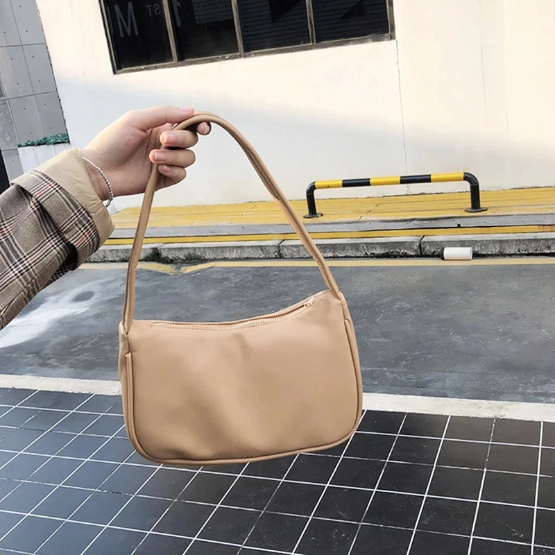 Female hand casual bag 2022 fashion handbag lady small underarm bag casual mini shoulder messenger bag
Female hand casual bag 2022 fashion handbag lady small underarm bag casual mini shoulder messenger bag