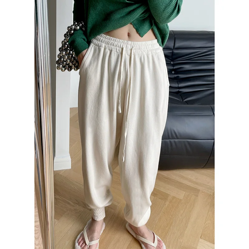 HXJJP 2021 Autumn/winter Knitted Pants Women's Korean Solid Elastic Waist Loose Radish Pants 21-81
HXJJP 2021 Autumn/winter Knitted Pants Women's Korean Solid Elastic Waist Loose Radish Pants 21-81