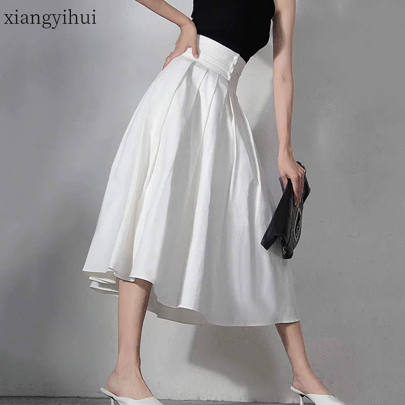 Женская плиссированная юбка с высокой талией, элегантная офисная белая юбка-пачка А-силуэта, элегантная юбка для женщин на лето и осень
Женская плиссированная юбка с высокой талией, элегантная офисная белая юбка-пачка А-силуэта, элегантная юбка для женщин на лето и осень