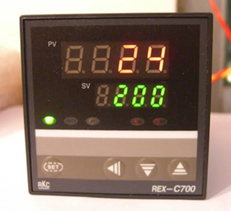 Fully Intelligent High-precision RKC Intelligent Temperature Controller REX-C700
Fully Intelligent High-precision RKC Intelligent Temperature Controller REX-C700