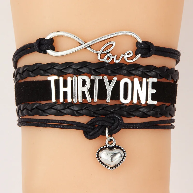 Multilayer Leather Rope Handmade Bracelet For Women Men THIRTY ONE LetterLove Heart Black Pink Red Braided Bangle Jewelry Gift
Multilayer Leather Rope Handmade Bracelet For Women Men THIRTY ONE LetterLove Heart Black Pink Red Braided Bangle Jewelry Gift