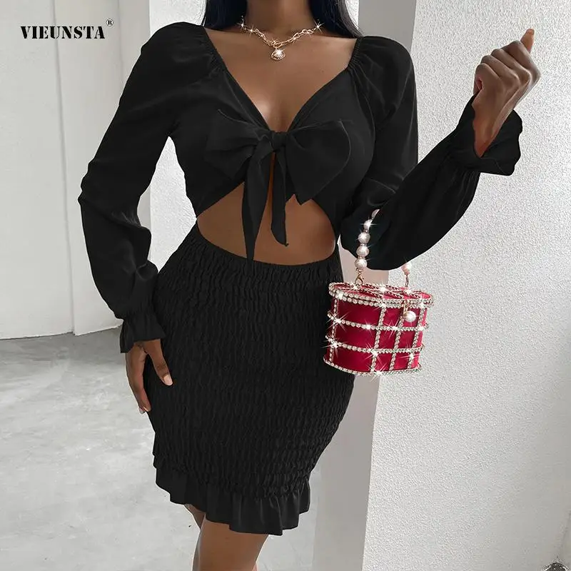 Women Sweet Slim Bow V-Neck Mini Dresses Fashion Spring Solid Party Dress Vestidos New Tight-Fitting Sexy Hollow Out Navel Dress
Women Sweet Slim Bow V-Neck Mini Dresses Fashion Spring Solid Party Dress Vestidos New Tight-Fitting Sexy Hollow Out Navel Dress