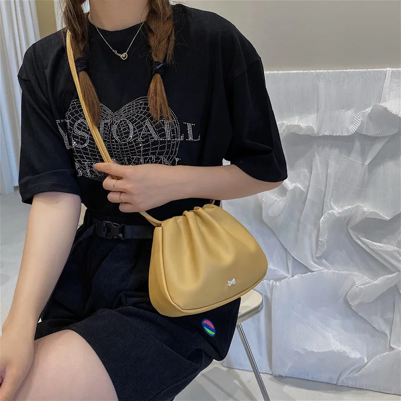 Сумка в складку для женщин, сумочка для подмышек с магнитной застежкой, мессенджер на одно плечо
Сумка в складку для женщин, сумочка для подмышек с магнитной застежкой, мессенджер на одно плечо