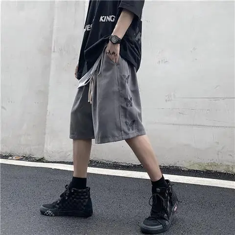 Summer trend ins hip-hop butterfly print personality wide leg straight casual shorts men
Summer trend ins hip-hop butterfly print personality wide leg straight casual shorts men