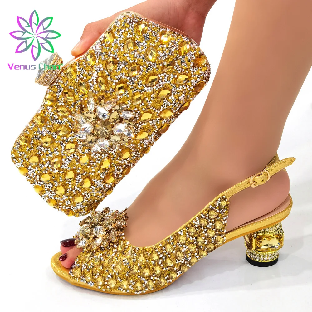 2022 New Arrivals African Women Shoes and Bag Set in Golden Color Comfortable Heels Peep Toe Sandals for Party
2022 New Arrivals African Women Shoes and Bag Set in Golden Color Comfortable Heels Peep Toe Sandals for Party