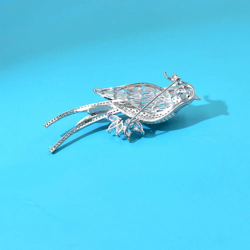 CINDY XIANG New Bird Cubic Zirconia Brooches For Women Cute Large Hummingbird Animal Copper Brooch Pin Dresses Coat Accessories
CINDY XIANG New Bird Cubic Zirconia Brooches For Women Cute Large Hummingbird Animal Copper Brooch Pin Dresses Coat Accessories