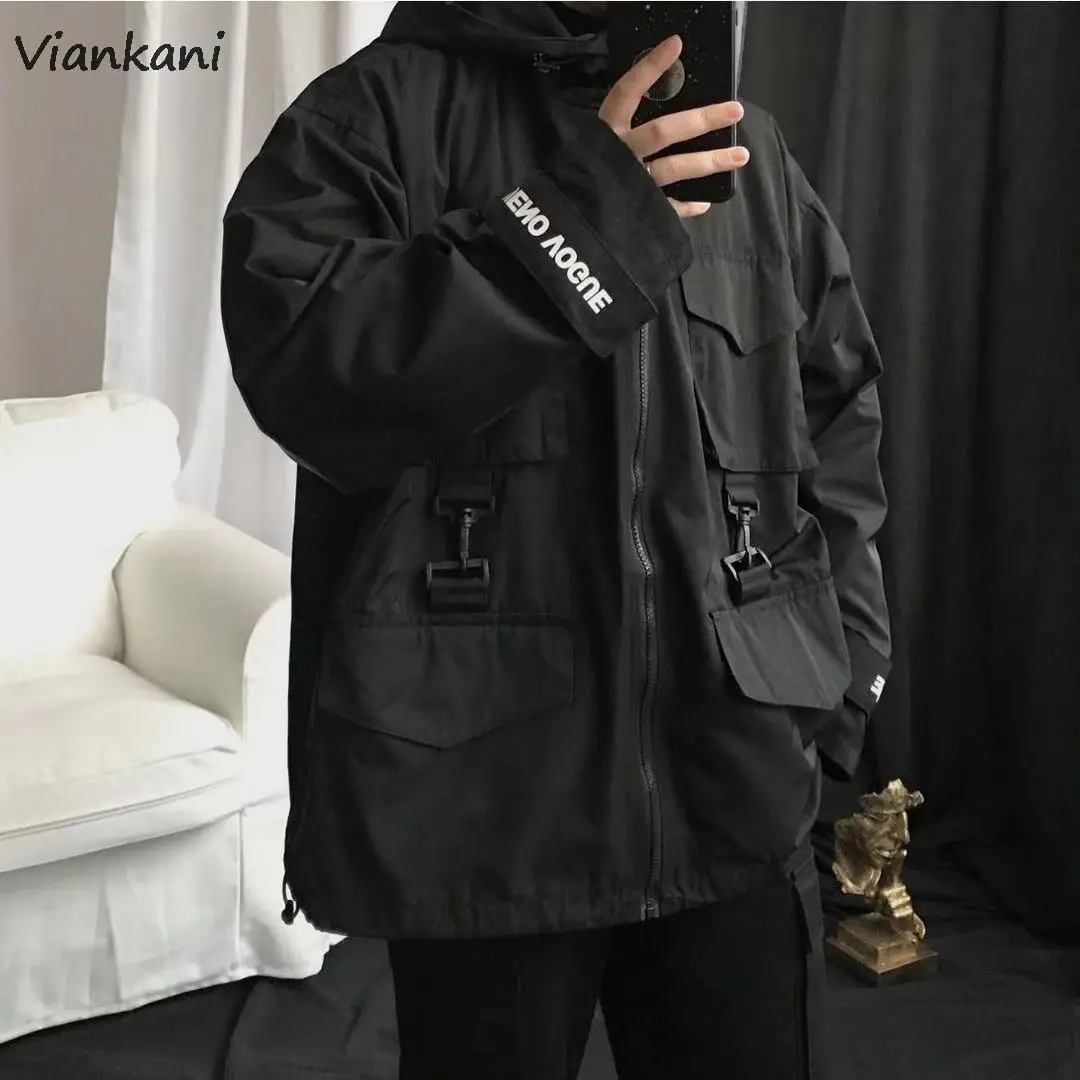 Men's Hooded Autumn Tactical Military Hip Hop Jackets For Men Casual Pocket Coats Overalls Bomber Jacket Streetwear Outerwear
Men's Hooded Autumn Tactical Military Hip Hop Jackets For Men Casual Pocket Coats Overalls Bomber Jacket Streetwear Outerwear