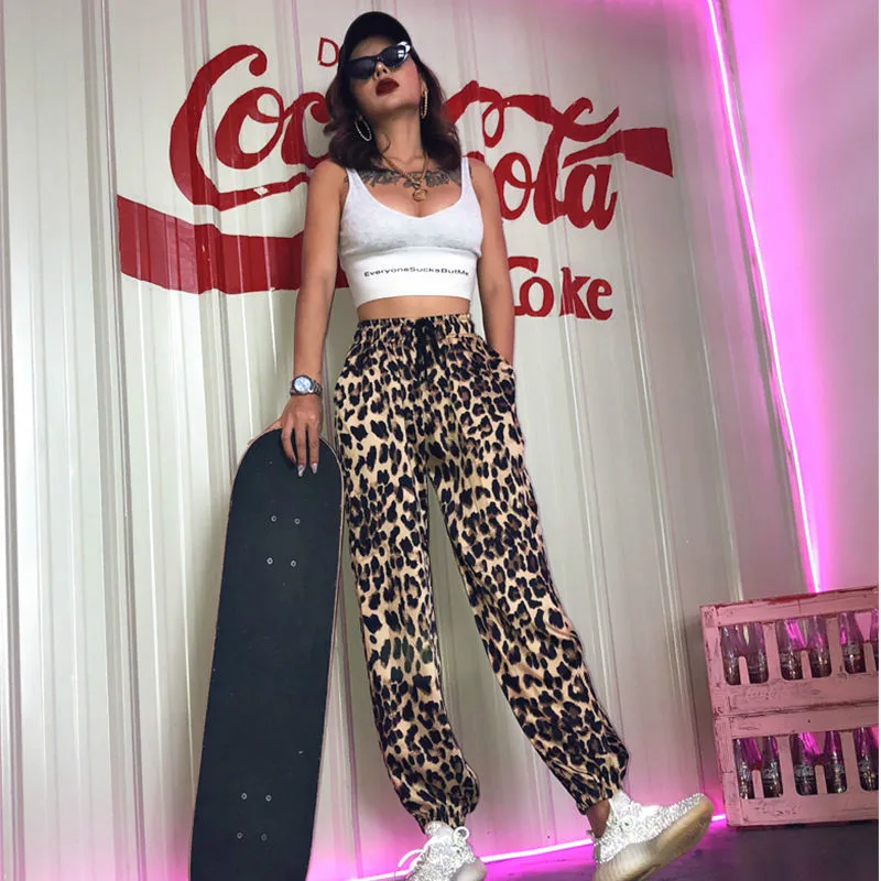 Fashion Streetwear Leopard Women Pants Printed High Waist Casual Pants Women's 2020 Autumn Loose Slimming Straight Thinner Pants
Fashion Streetwear Leopard Women Pants Printed High Waist Casual Pants Women's 2020 Autumn Loose Slimming Straight Thinner Pants
