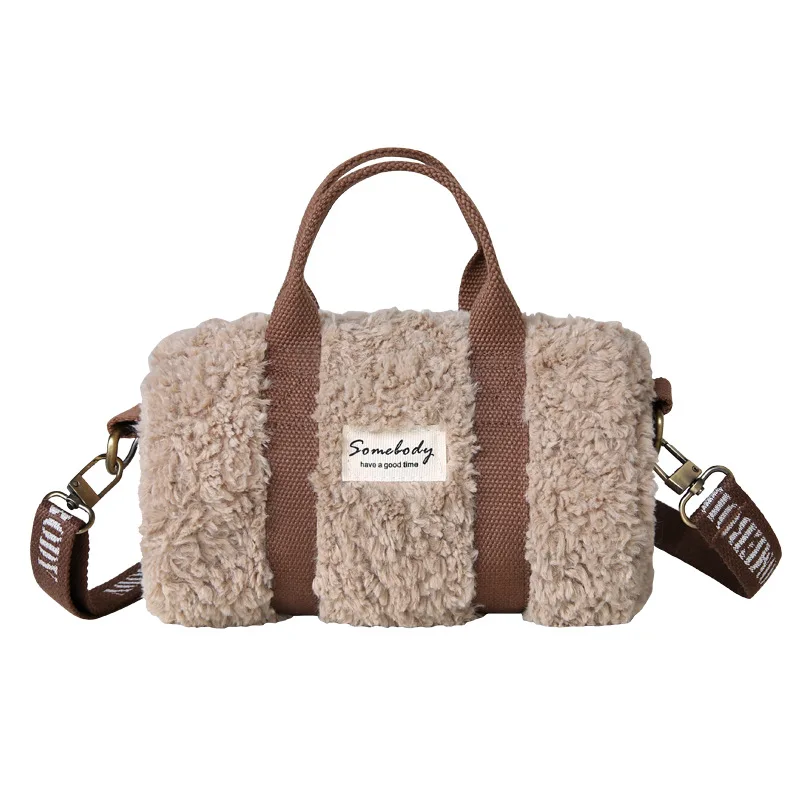2021 Winter Lambswool Women's Handbag Luxury Designer Plush Shoulder Bags Fashion Ladies Crossbody Bag Tote Bag
2021 Winter Lambswool Women's Handbag Luxury Designer Plush Shoulder Bags Fashion Ladies Crossbody Bag Tote Bag