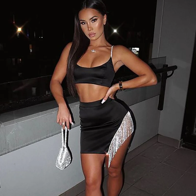 Женский сексуальный облегающий комплект из двух предметов, блестящий топ пуш-ап с открытой спиной и открытыми плечами, топ с кисточками и ра...
Женский сексуальный облегающий комплект из двух предметов, блестящий топ пуш-ап с открытой спиной и открытыми плечами, топ с кисточками и ра...