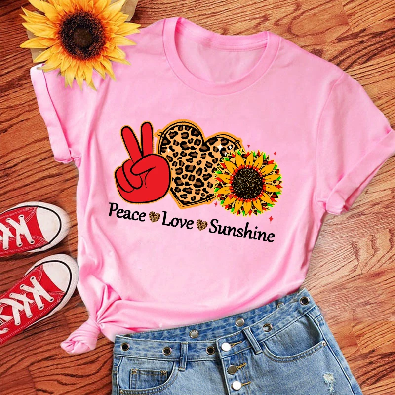 T Shirt Women Peace Love Melanin Lady T-shirts Top T Shirt Ladies Women Graphic Female Tee T-Shirt Vintage Aesthetic Streetwear
T Shirt Women Peace Love Melanin Lady T-shirts Top T Shirt Ladies Women Graphic Female Tee T-Shirt Vintage Aesthetic Streetwear