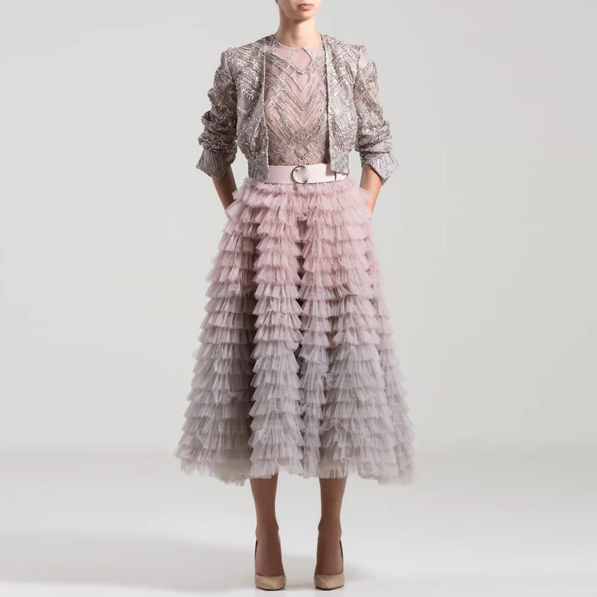 Gradient Tiered Tulle Formal Party Skirt Women Ankle Length Ruffle Extra Puffy Zipper Waist Style Female Skirt Long
Gradient Tiered Tulle Formal Party Skirt Women Ankle Length Ruffle Extra Puffy Zipper Waist Style Female Skirt Long