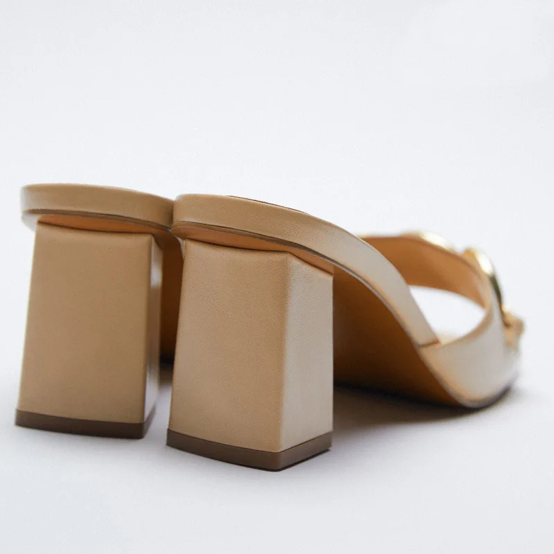 2021 Summer New Style Square Head Open Toe Outer Wear Black Chain Velvet Mid-Heel Thick Heel Sandals And Slippers Women
2021 Summer New Style Square Head Open Toe Outer Wear Black Chain Velvet Mid-Heel Thick Heel Sandals And Slippers Women