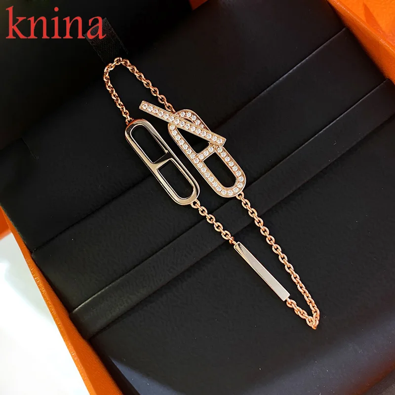 Original design 925 sterling silver plated 18K rose gold H bracelet ladies charm jewelry decoration free delivery holiday gifts
Original design 925 sterling silver plated 18K rose gold H bracelet ladies charm jewelry decoration free delivery holiday gifts