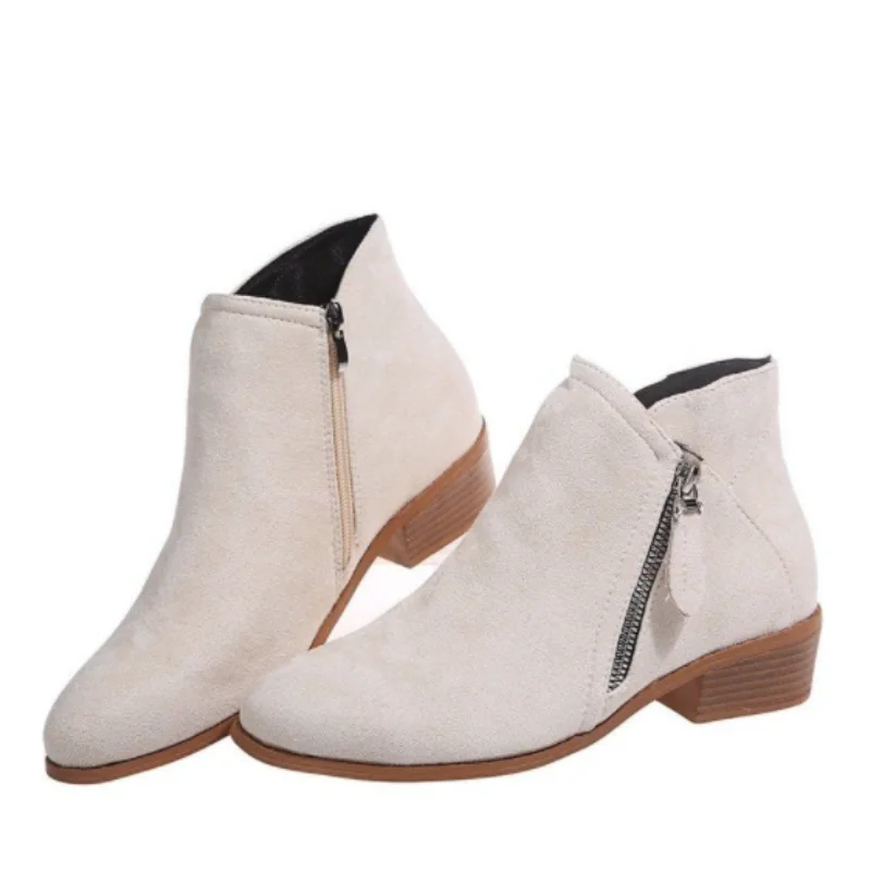 Новинка 2021, зимние женские ботильоны, ботинки на низком каблуке, ботинки на платформе, зимняя обувь, женская обувь для женщин
Новинка 2021, зимние женские ботильоны, ботинки на низком каблуке, ботинки на платформе, зимняя обувь, женская обувь для женщин