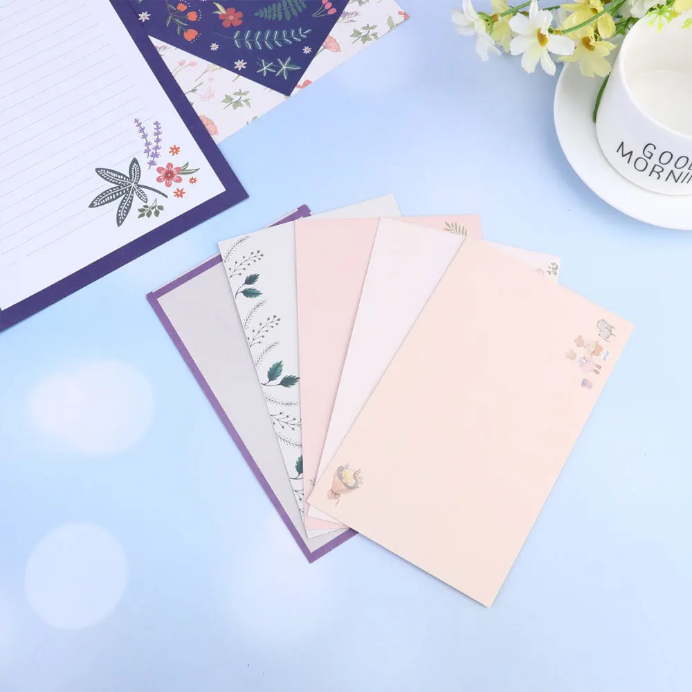 45pcs Flower Letter Paper Animal Printed Envelope Beautiful Letter Papers for Home (each Style Contains 6 Sheets of Writing Pape
45pcs Flower Letter Paper Animal Printed Envelope Beautiful Letter Papers for Home (each Style Contains 6 Sheets of Writing Pape