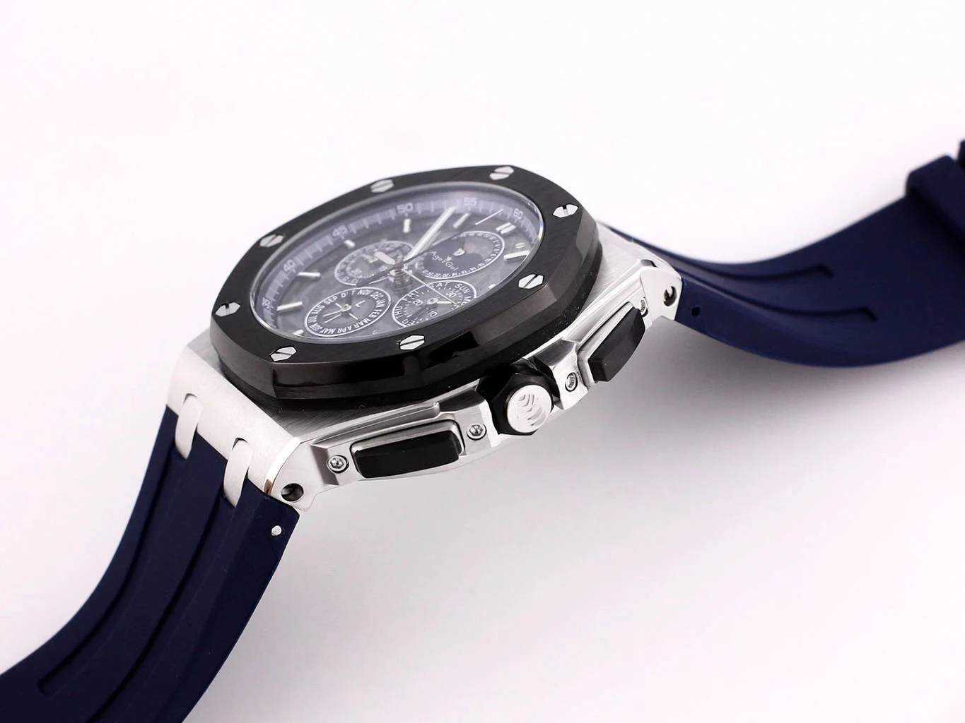 2020 Luxury Brand New Quartz Chronograph Men Stopwatch Sapphire Crystal Silver Black Bezel Blue Rubber Moonphase Skeleton Watch
2020 Luxury Brand New Quartz Chronograph Men Stopwatch Sapphire Crystal Silver Black Bezel Blue Rubber Moonphase Skeleton Watch