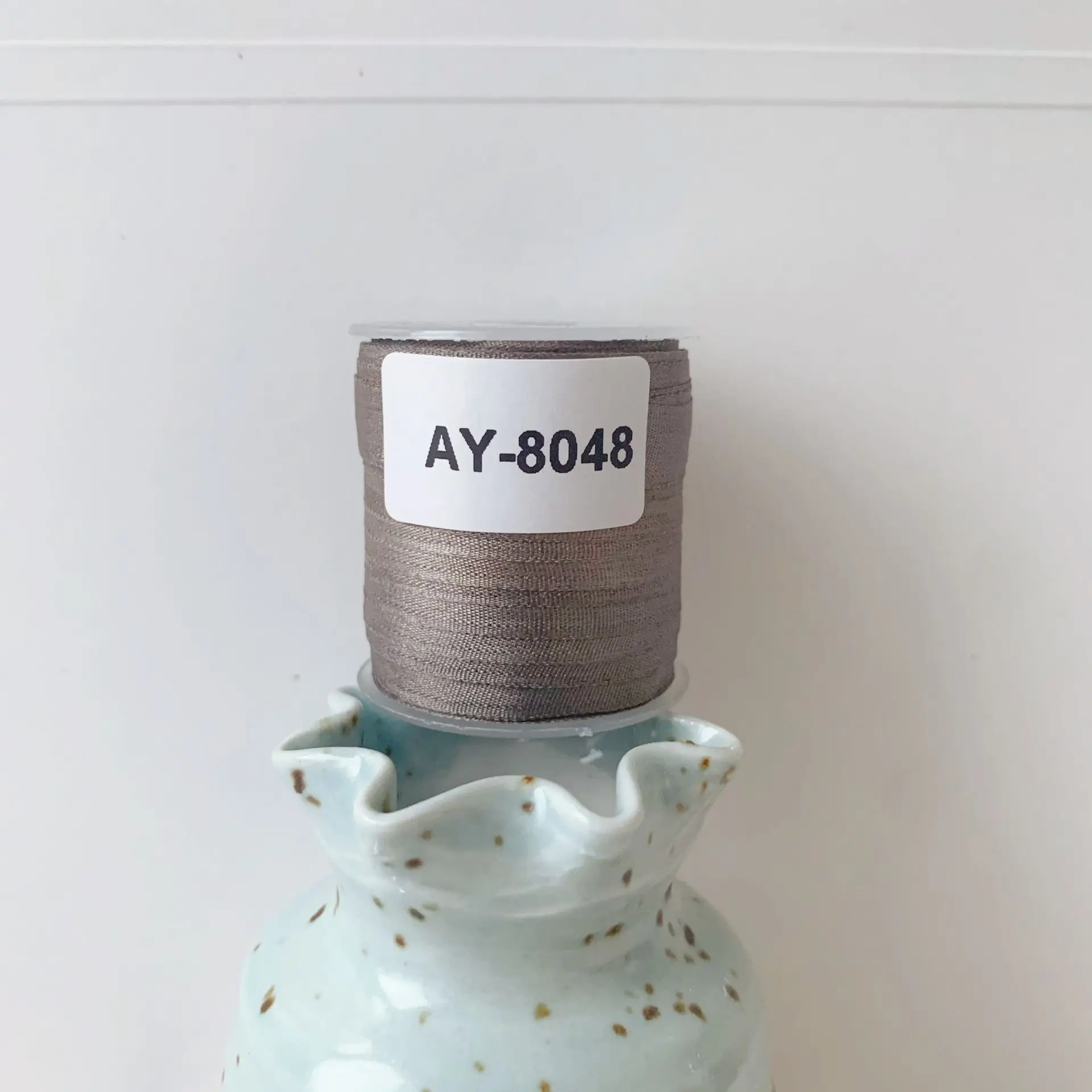 AY-8048 A Roll Wholesale 2mm-36mm 100% Pure Silk Embroidery Ribbons Handcraft Supply Double Faced Thin Taffeta Silk Ribbon
AY-8048 A Roll Wholesale 2mm-36mm 100% Pure Silk Embroidery Ribbons Handcraft Supply Double Faced Thin Taffeta Silk Ribbon