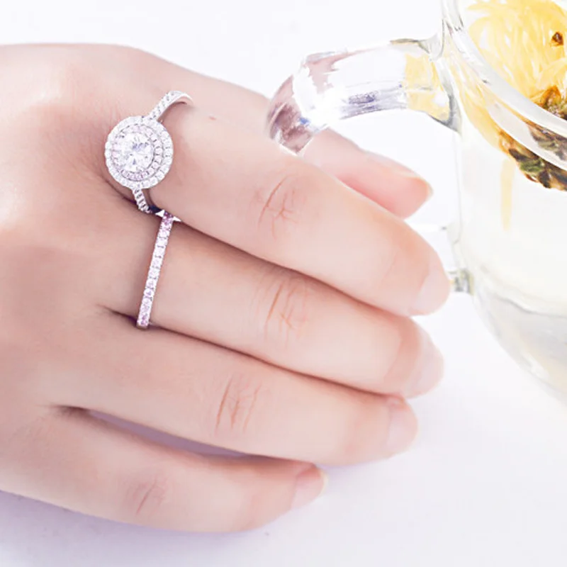 COSYA 100% 925 Sterling Silver High Carbon Diamond Fashion Set Of Rings For Women Engagement Anniversary Party Fine Jewelry Gift
COSYA 100% 925 Sterling Silver High Carbon Diamond Fashion Set Of Rings For Women Engagement Anniversary Party Fine Jewelry Gift