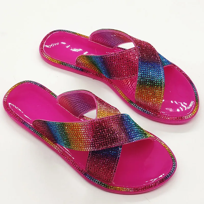 2021 New Women's Slippers Fashion Cross Rainbow Rhinestone Printed Color Large Size Outside Wear Flat Female Shoes Woman Slides
2021 New Women's Slippers Fashion Cross Rainbow Rhinestone Printed Color Large Size Outside Wear Flat Female Shoes Woman Slides