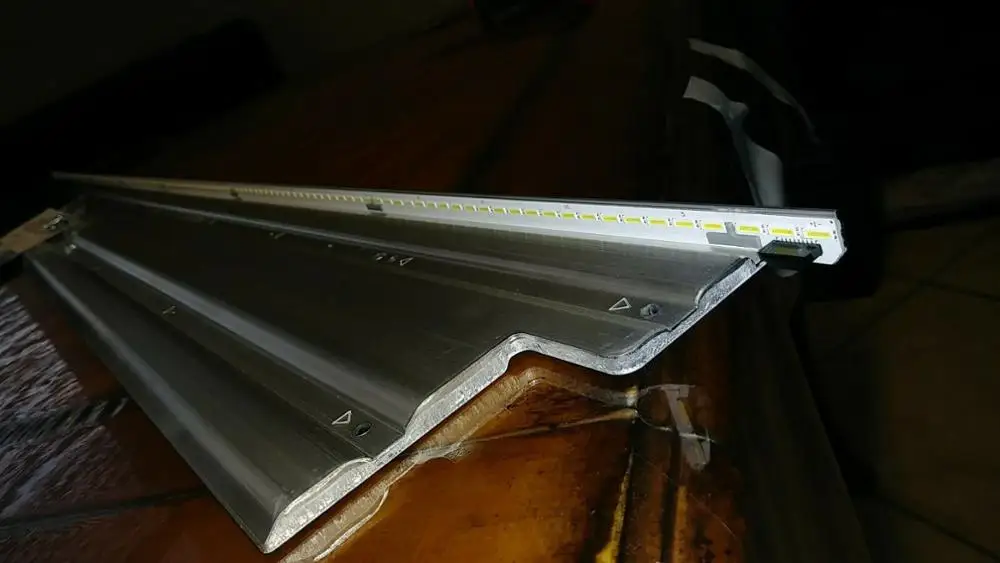 New 2 PCS/set 78LED 660mm LED backlight strip FOR LG 60UH7700 6916L-2485A 6916L-2484A 60 V16 ART3 2485 2484 R L type
New 2 PCS/set 78LED 660mm LED backlight strip FOR LG 60UH7700 6916L-2485A 6916L-2484A 60 V16 ART3 2485 2484 R L type