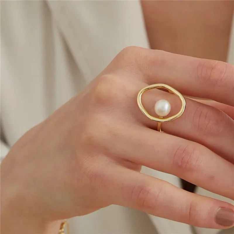 Fashion Geometrical irregular pearl ring female Cute\Romantic hollow out Finger Rings for Women 2019 punk men ring gold
Fashion Geometrical irregular pearl ring female Cute\Romantic hollow out Finger Rings for Women 2019 punk men ring gold