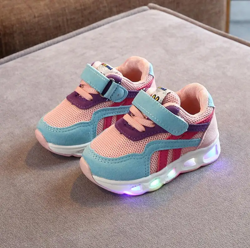 2021 children with sneakers surface boy girl lit the children's sports shoes shine shoes Toddler shoes
2021 children with sneakers surface boy girl lit the children's sports shoes shine shoes Toddler shoes