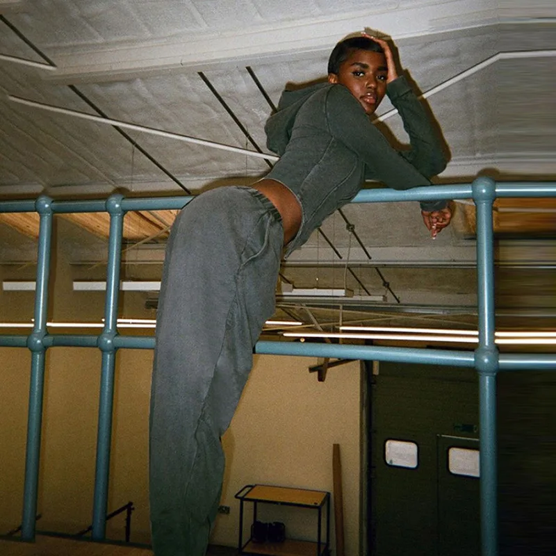 Fashion Zipper Hooded Sweatpants Women Tracksuits Casual Irregular Crop Top Sportswear two Piece Set Fitness Jogging Suits
Fashion Zipper Hooded Sweatpants Women Tracksuits Casual Irregular Crop Top Sportswear two Piece Set Fitness Jogging Suits