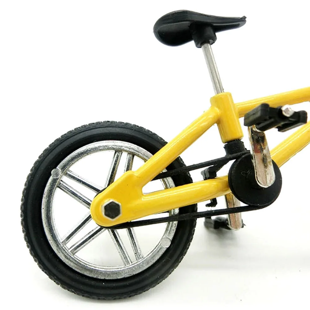 Simulation Road Bicycle Multifunction With Skateboard Kids Toy Mini Finger Bike Diecast Model Alloy For Boys Collection Gift
Simulation Road Bicycle Multifunction With Skateboard Kids Toy Mini Finger Bike Diecast Model Alloy For Boys Collection Gift