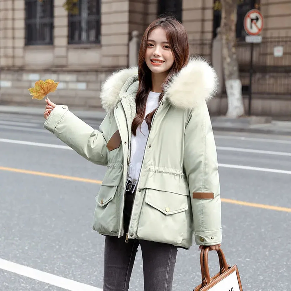 Женская зимняя куртка, новинка 2021, плюшевая парка с хлопковой подкладкой, пальто, облегающая короткая парка с капюшоном и меховым воротником, куртка с плюшевой подкладкой
Женская зимняя куртка, новинка 2021, плюшевая парка с хлопковой подкладкой, пальто, облегающая короткая парка с капюшоном и меховым воротником, куртка с плюшевой подкладкой