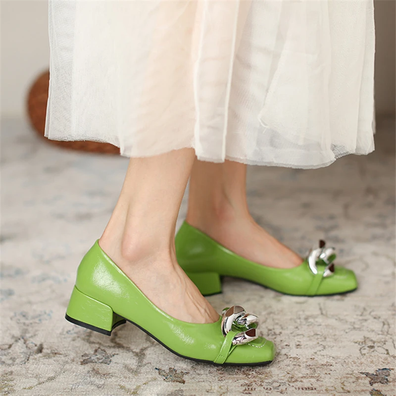 2021 Loafers Women Shoes Square Toe Ladies Casual Shoes Mid Heel Woman Penny Shoes Slip On British Style Leather Shoes For Women
2021 Loafers Women Shoes Square Toe Ladies Casual Shoes Mid Heel Woman Penny Shoes Slip On British Style Leather Shoes For Women