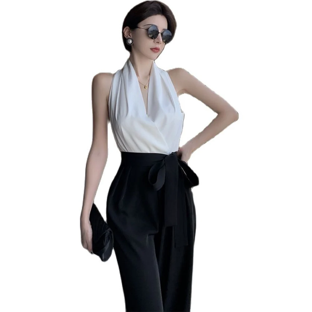Retro Hepburn style hanging neck hits the color thin jumpsuit women's summer 2021 new French wide-leg jumpsuit women's clothing
Retro Hepburn style hanging neck hits the color thin jumpsuit women's summer 2021 new French wide-leg jumpsuit women's clothing