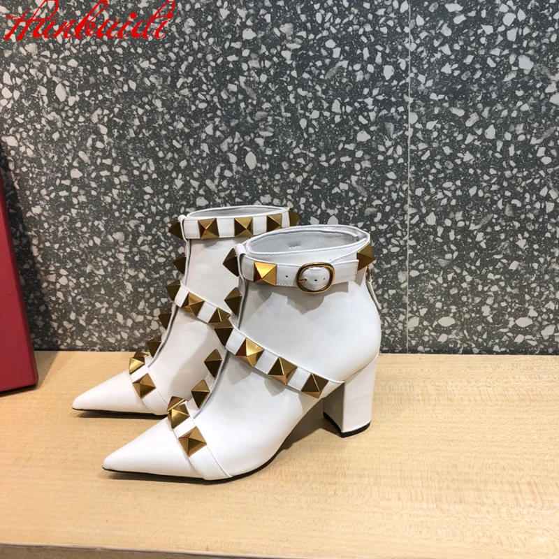 Женские ботильоны из натуральной кожи, с острым носком и заклепками, Размеры 35-42
Женские ботильоны из натуральной кожи, с острым носком и заклепками, Размеры 35-42