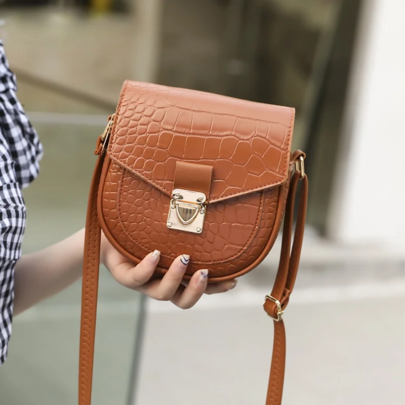 Vintage Crossbody Bags For Women 2021 Female Small PU Leather Saddle Shoulder Bag Luxury Ladies Phone Wallet Bag Designer bolsa
Vintage Crossbody Bags For Women 2021 Female Small PU Leather Saddle Shoulder Bag Luxury Ladies Phone Wallet Bag Designer bolsa