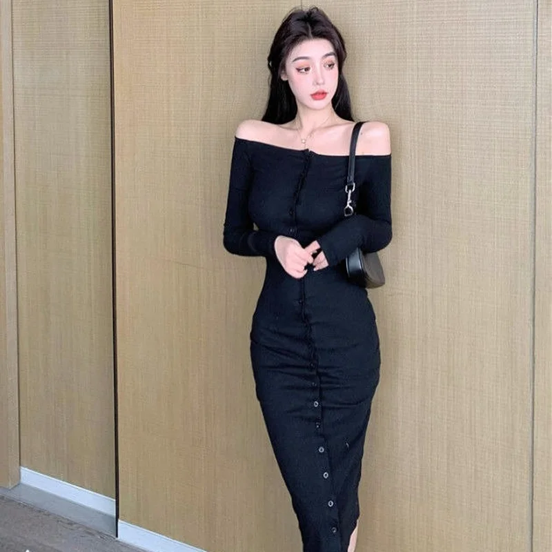 2021 New Korean Slim Sexy Spring Autumn Female One Word Collar Vintage Dress Single-breasted Solid Maxi Dresses for Women Y691 
2021 New Korean Slim Sexy Spring Autumn Female One Word Collar Vintage Dress Single-breasted Solid Maxi Dresses for Women Y691