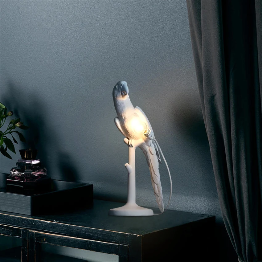 Nordic Animal Parrot Table Lamps Living Room Bedroom Study Children's Room Bedside Creative Resin White Decorative Table Lights 
Nordic Animal Parrot Table Lamps Living Room Bedroom Study Children's Room Bedside Creative Resin White Decorative Table Lights