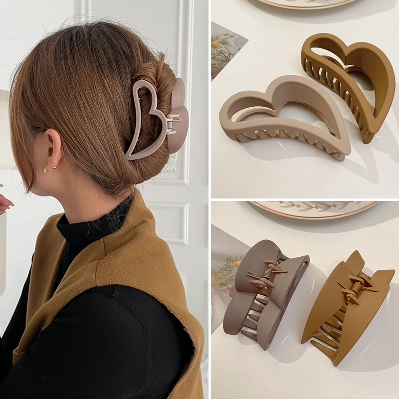 Fashion Cool Color Hair Claws Crab Women Large Geometric Love Hair Clip Matte Frosted Hairpins Barrettes Lady Hair Accessories
Fashion Cool Color Hair Claws Crab Women Large Geometric Love Hair Clip Matte Frosted Hairpins Barrettes Lady Hair Accessories