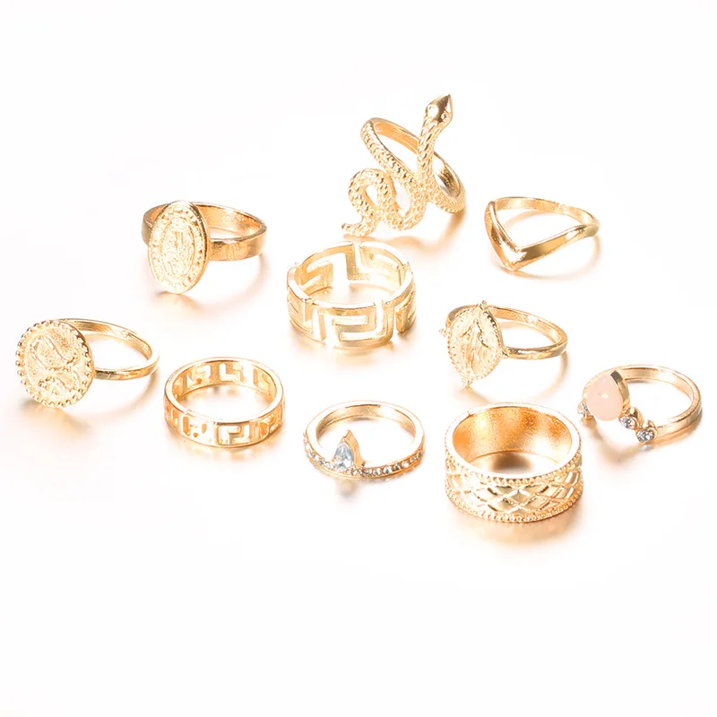 European and American Fashion Personality Exaggeration Carving Buddha Inlaid with Diamond Snake Shaped 10 Piece Ring Jewelry
European and American Fashion Personality Exaggeration Carving Buddha Inlaid with Diamond Snake Shaped 10 Piece Ring Jewelry