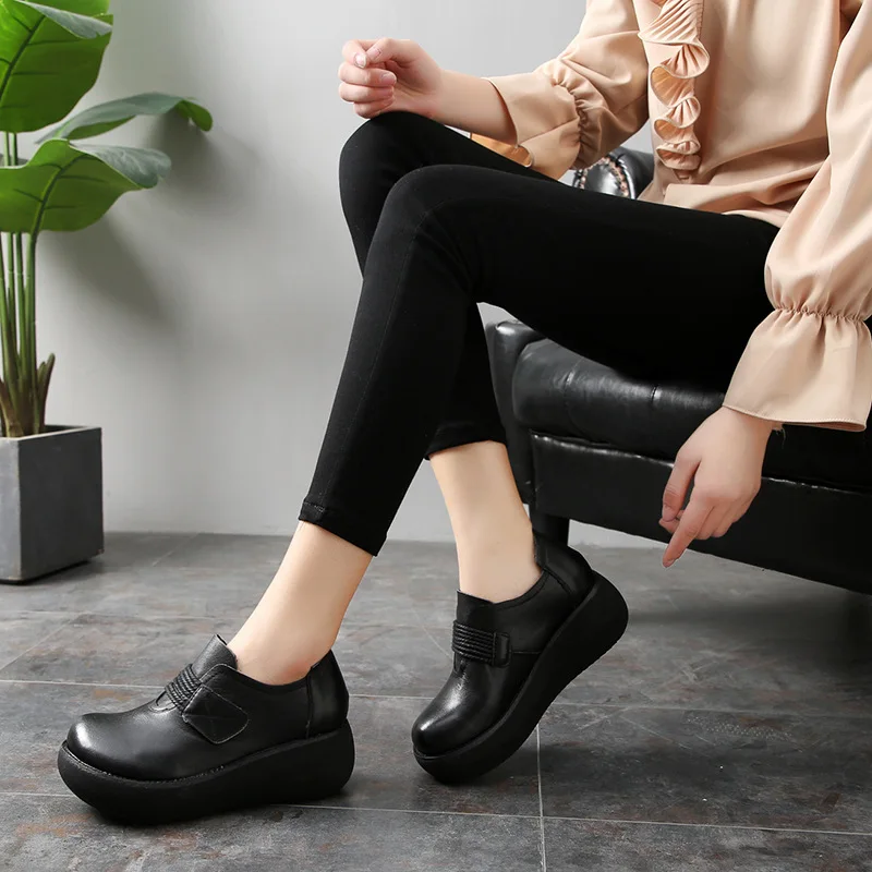 GKTINOO Spring Women Shoes Handmade Genuine Leather Women Flat Platform Shoes Thick Bottom Platform Heel Female Casual Shoes
GKTINOO Spring Women Shoes Handmade Genuine Leather Women Flat Platform Shoes Thick Bottom Platform Heel Female Casual Shoes