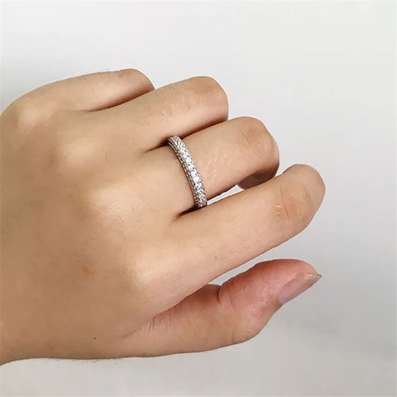 New Classic Wedding Engagement Rings Round Created Moissanite Solid 925 Sterling Silver Diamond Ring Drop Shippping
New Classic Wedding Engagement Rings Round Created Moissanite Solid 925 Sterling Silver Diamond Ring Drop Shippping