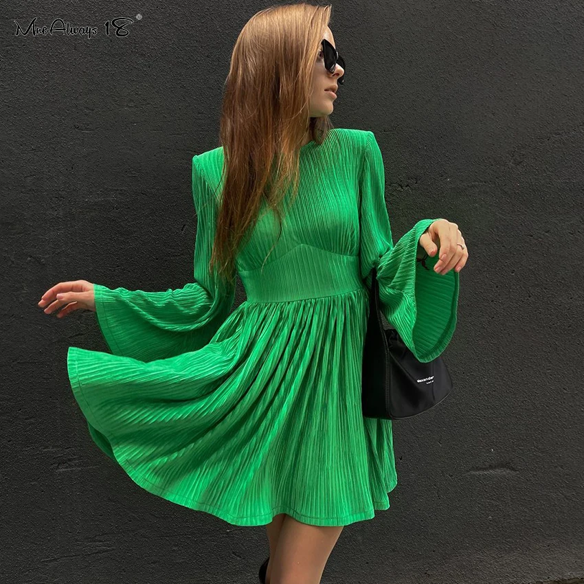 Mnealways18 Flare Sleeve Pleated Womens Party Dress Spring 2022 Elegant Ladies Green Dress High Waist Evening Mini Dress O-Neck
Mnealways18 Flare Sleeve Pleated Womens Party Dress Spring 2022 Elegant Ladies Green Dress High Waist Evening Mini Dress O-Neck